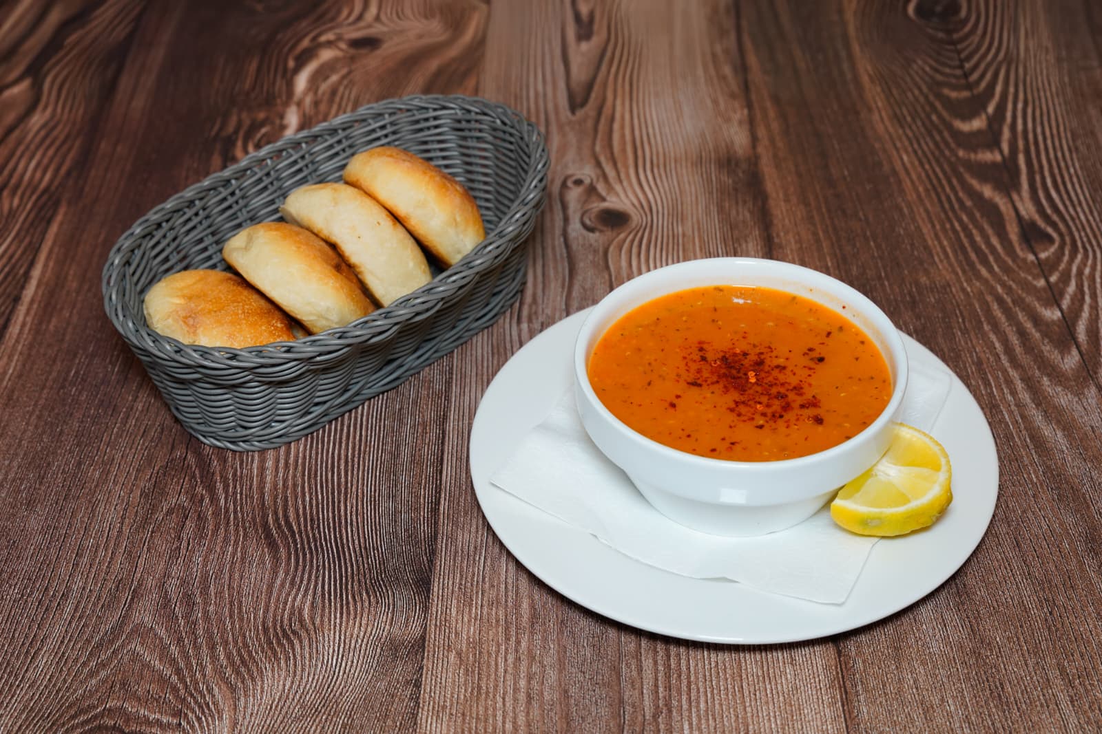 Frisch zubereitete Gerichte im Restaurant Istanbul